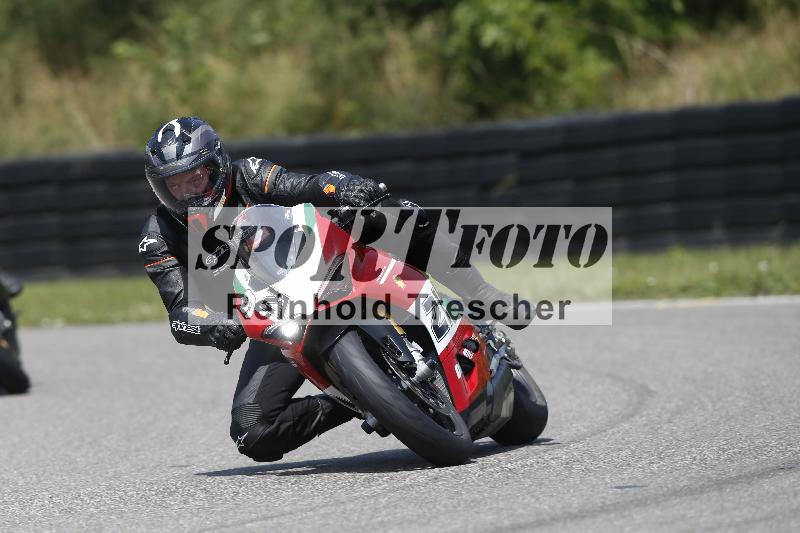 /27 12.06.2025 Ducati Schweiz Trackday Warmup  ADR/gelb-jeaune/9